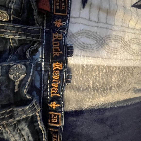 I am sell rock revival jeans for a low price 29 waist 32 inseam - Picture 3 of 3